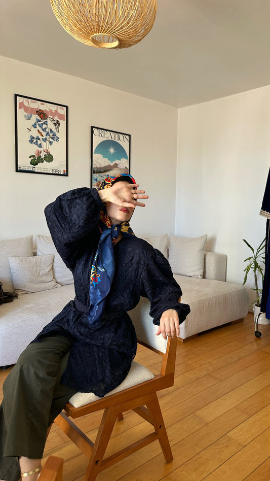 Haut Traditionnel Dentelle Bleu