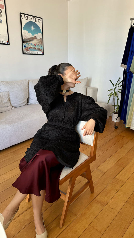 Haut Traditionnel Dentelle Noir